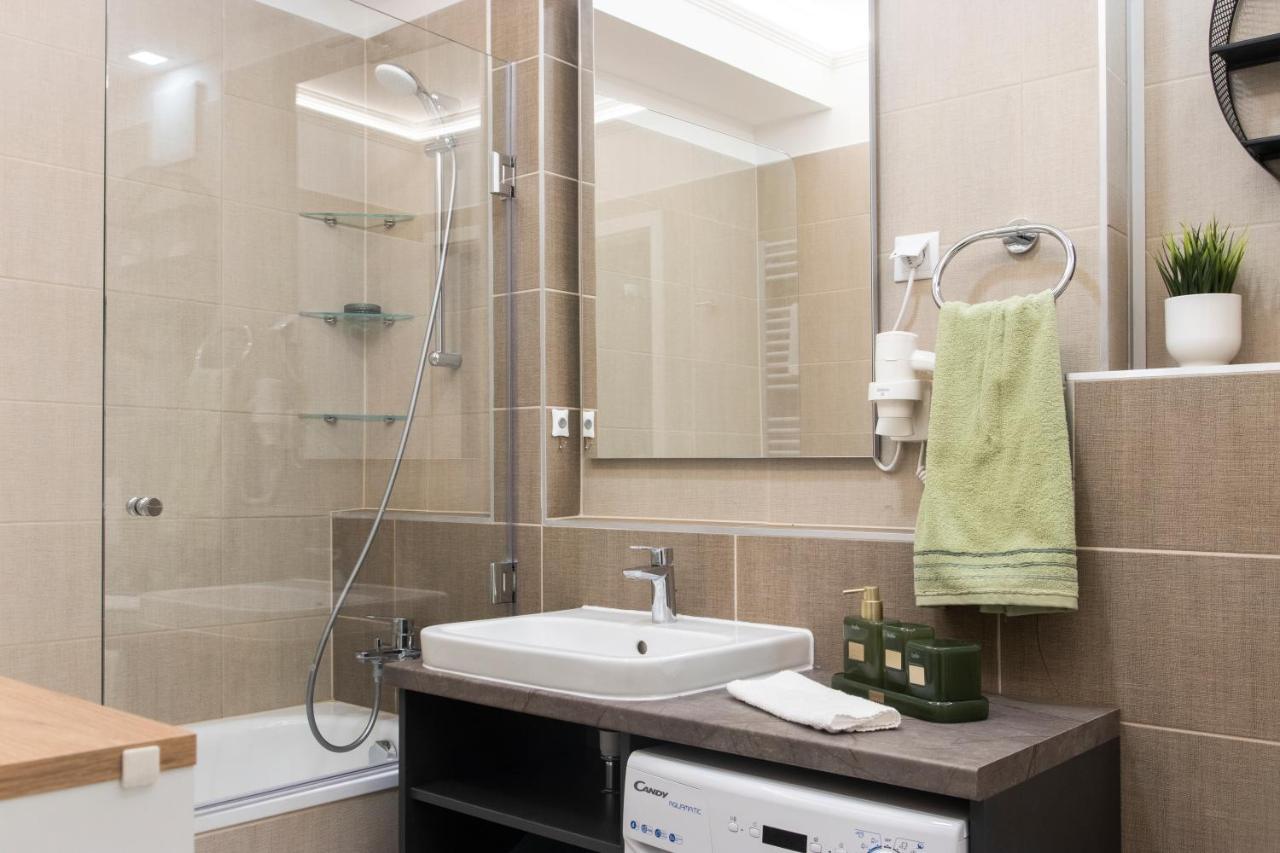 Grand Suites Corvin Budapesta Exterior foto