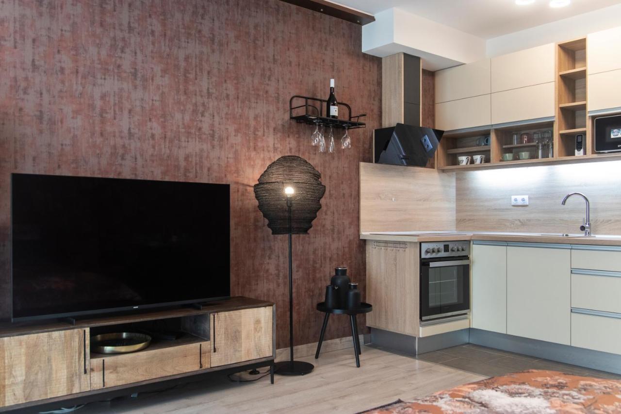 Grand Suites Corvin Budapesta Exterior foto