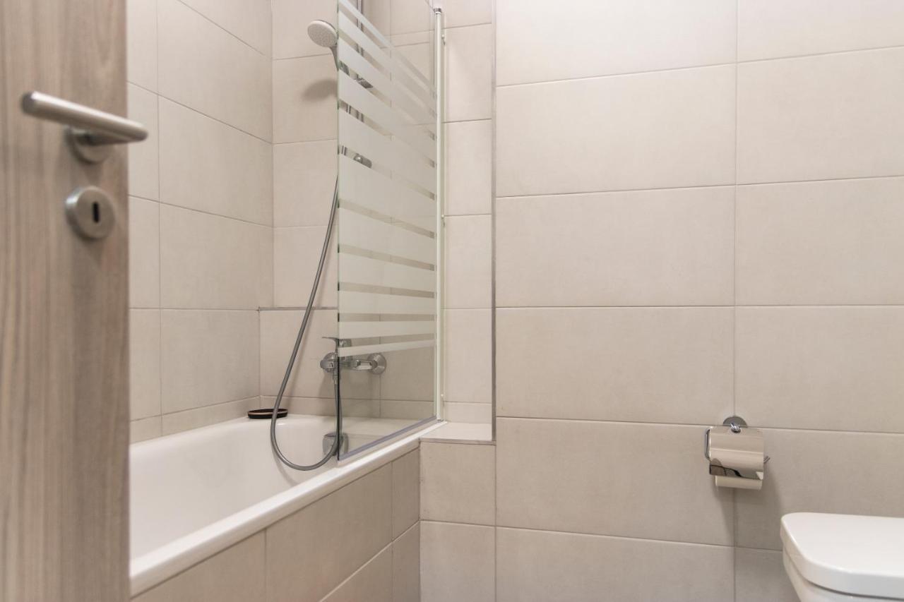 Grand Suites Corvin Budapesta Exterior foto