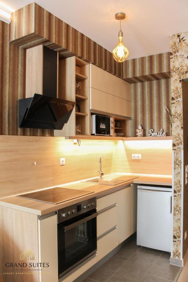 Grand Suites Corvin Budapesta Exterior foto