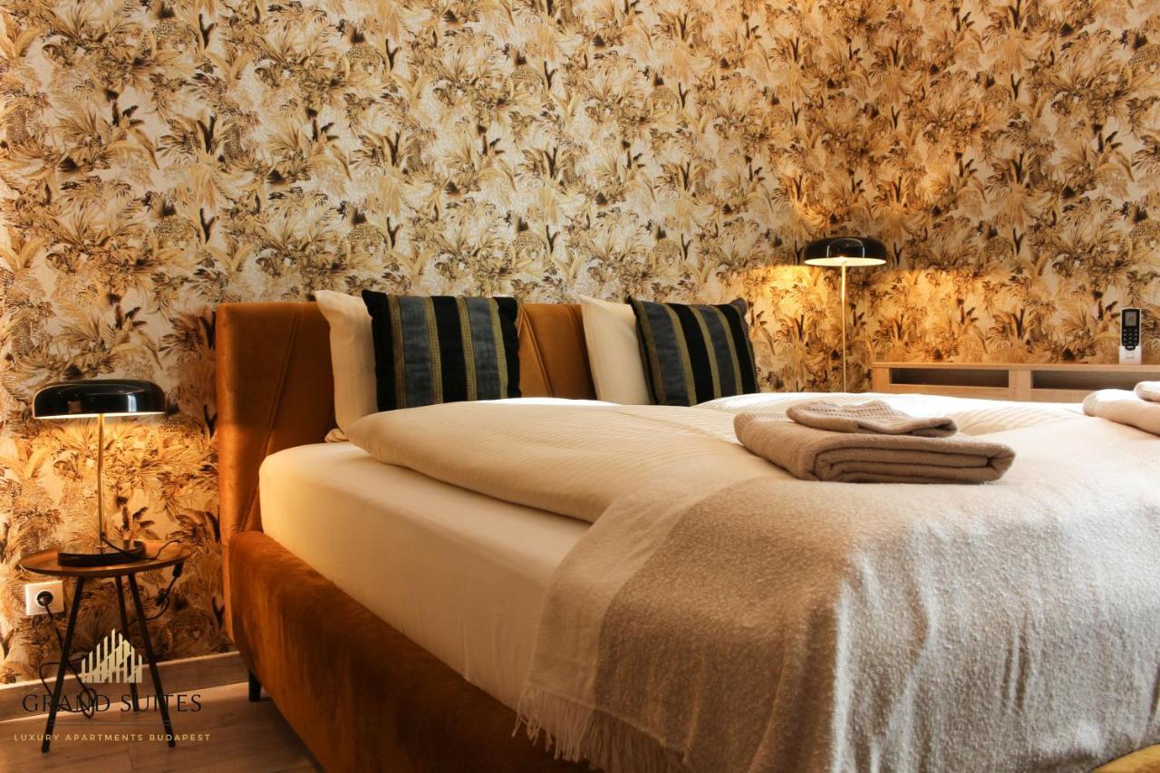 Grand Suites Corvin Budapesta Exterior foto
