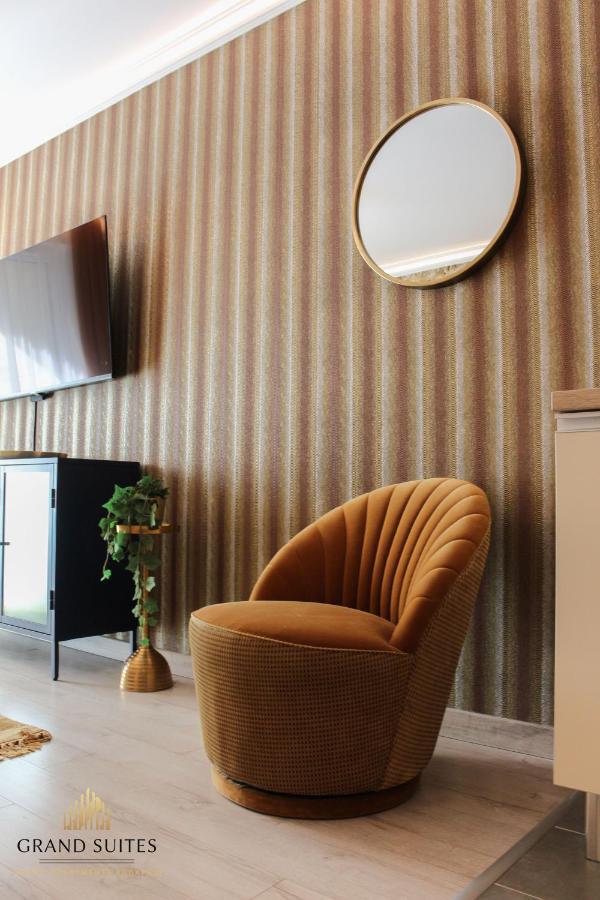Grand Suites Corvin Budapesta Exterior foto