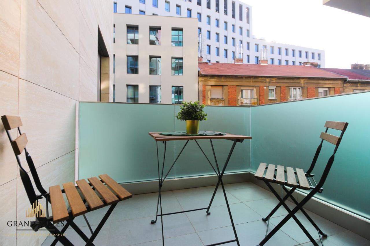 Grand Suites Corvin Budapesta Exterior foto