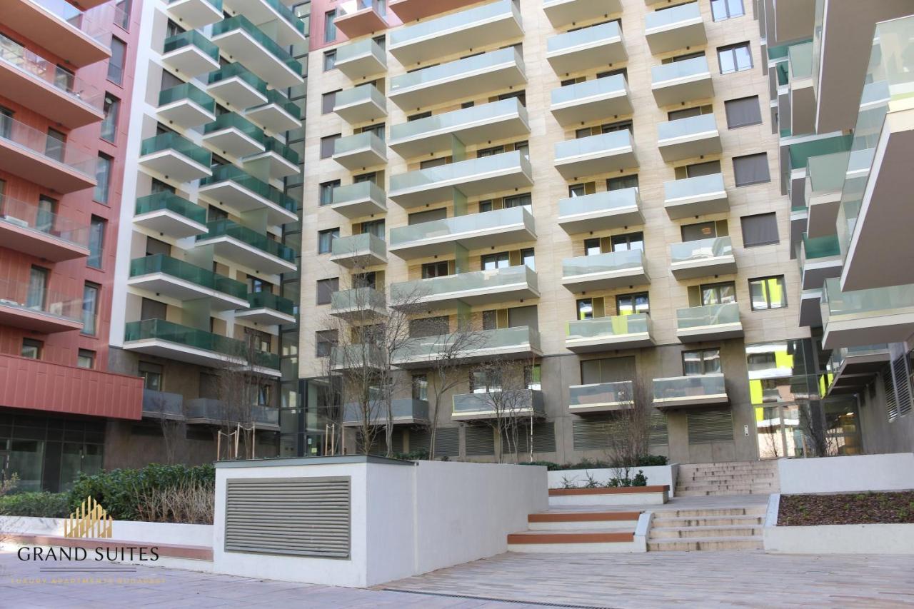 Grand Suites Corvin Budapesta Exterior foto