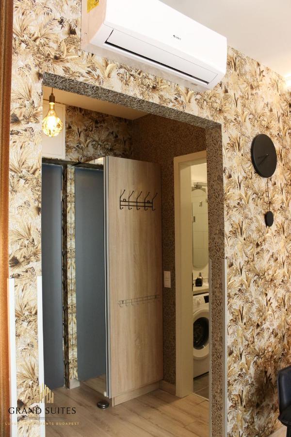 Grand Suites Corvin Budapesta Exterior foto